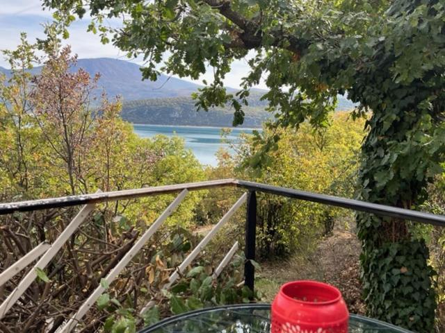 Les Gites Du Verdon, Cote Lac Сент-Круа-дю-Вердон Экстерьер фото